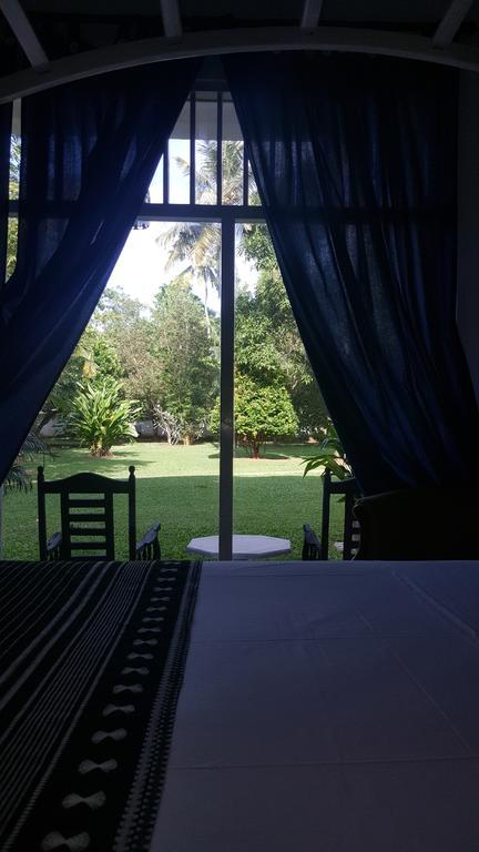 Villa Dewasiri Unawatuna Exterior photo
