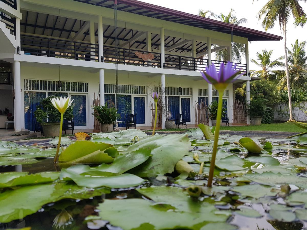 Villa Dewasiri Unawatuna Exterior photo